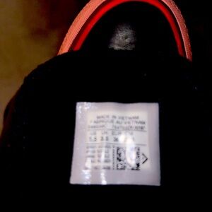 Black Opi X Chuck Taylor All Star Platform Hightop
No Tags
No Box
Size 5.5